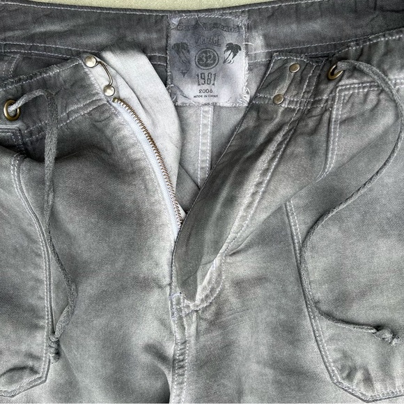 Reworked Y2K Guess Utility Pants - Picture 6 of 6